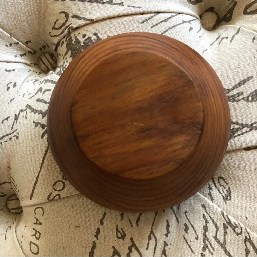 set of vintage handmade teak wood 8 salad bowls